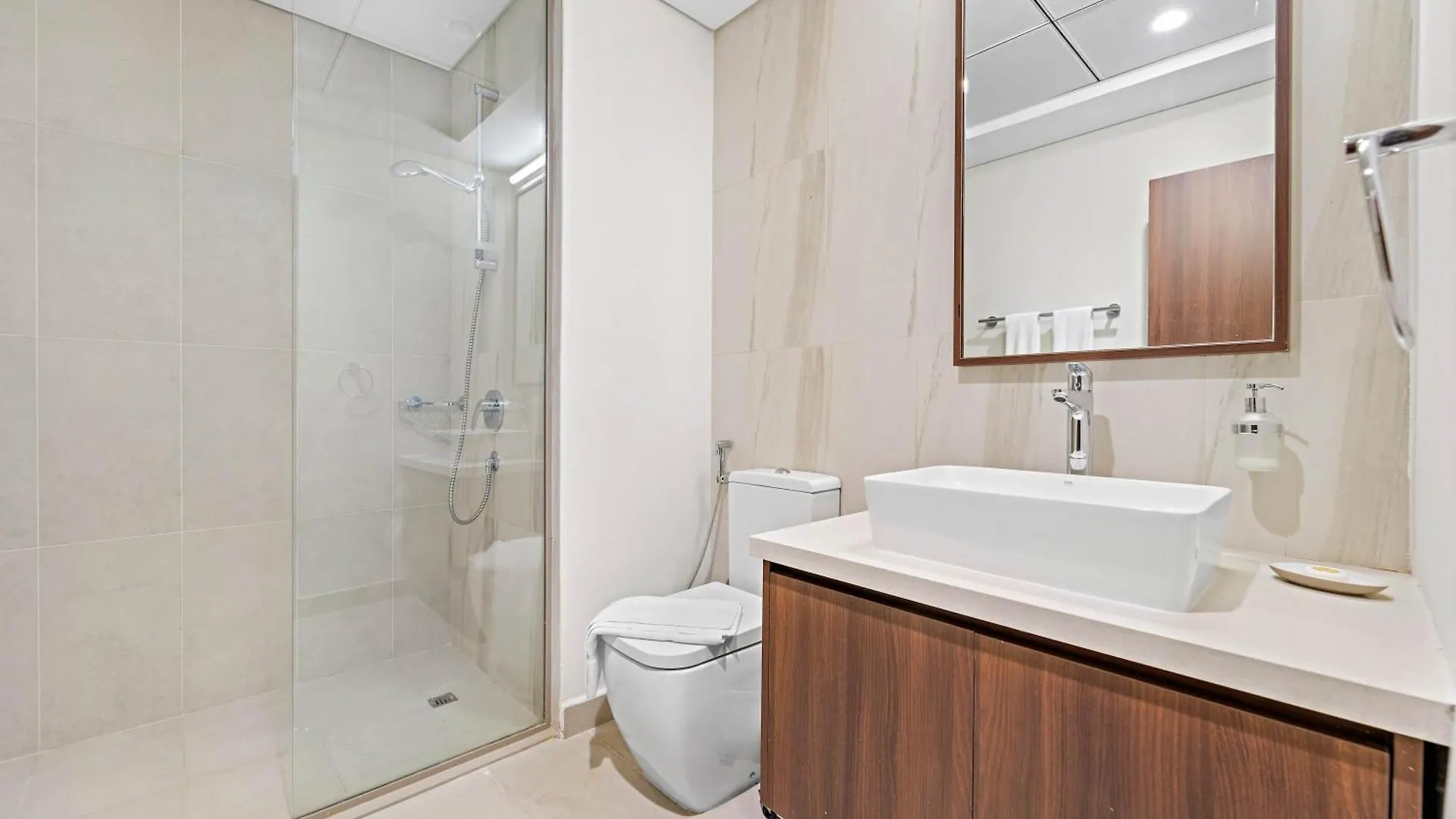 Appartamento Silkhaus Chic And Cozy 1 Bedroom Nearby Reem Park Abu Dhabi